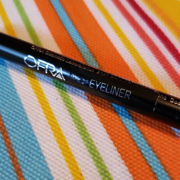 🌺 Eyeliner - Picture 3 of 5
